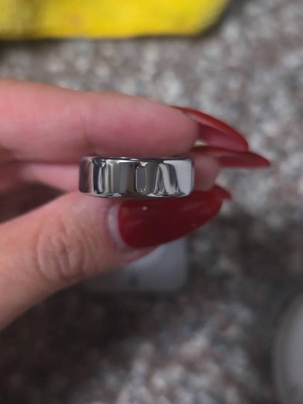 Oura Ring Gray With Charging Dock And Cable